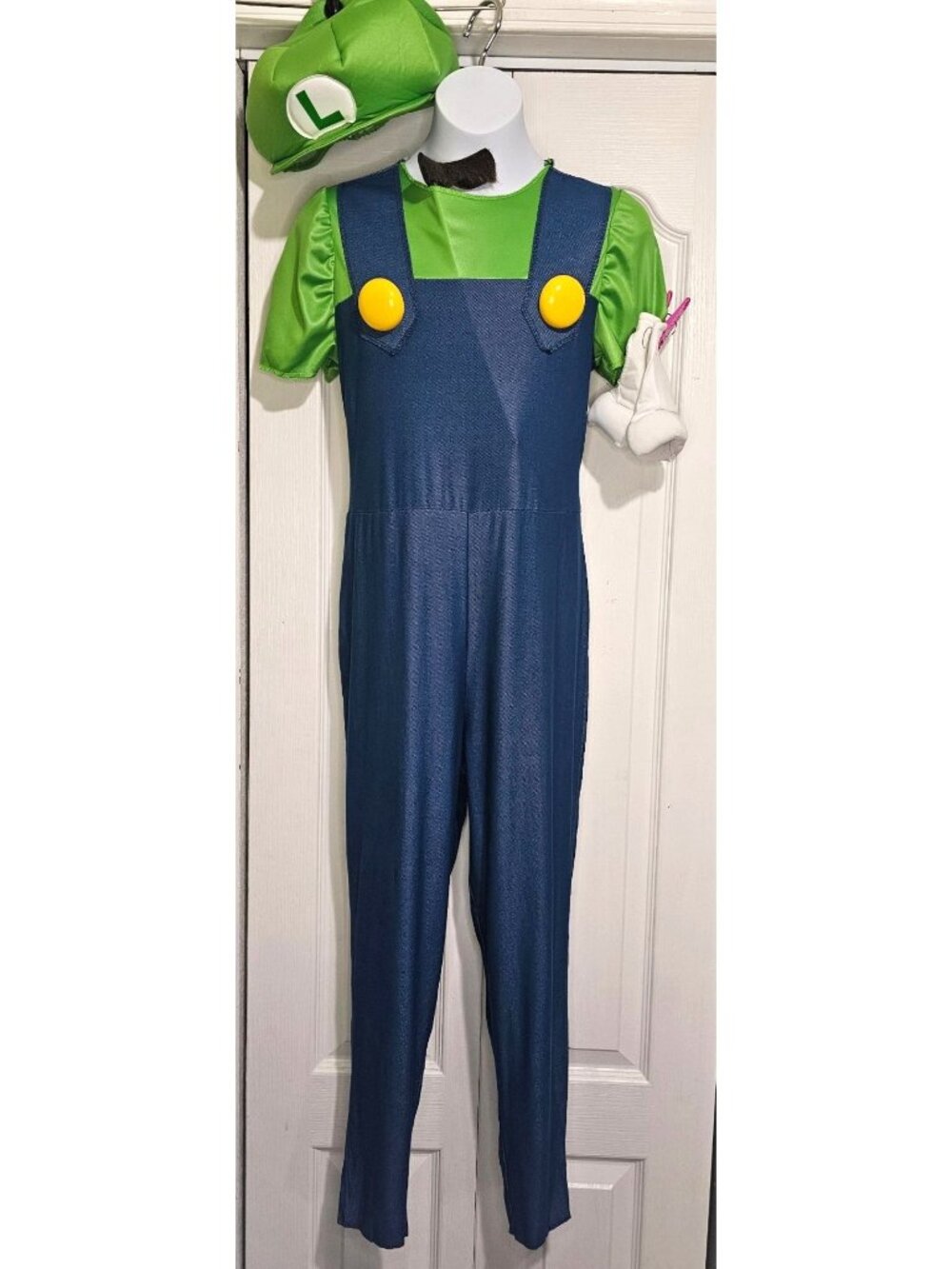 Luigi Costume Girls 14-16 Mustache Stick Gloves Hat Jumpsuit Super Mario Cute